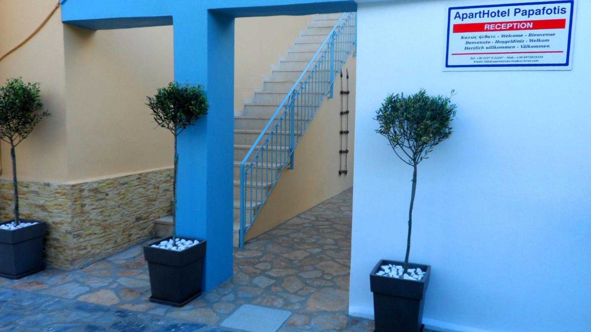 Papafotis Apartments & Suites Alinda  Bagian luar foto